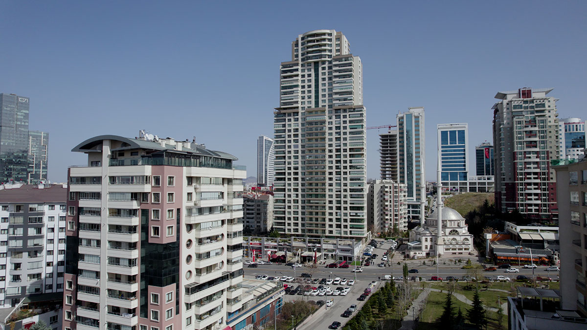 dji-000300-01-17-24still007