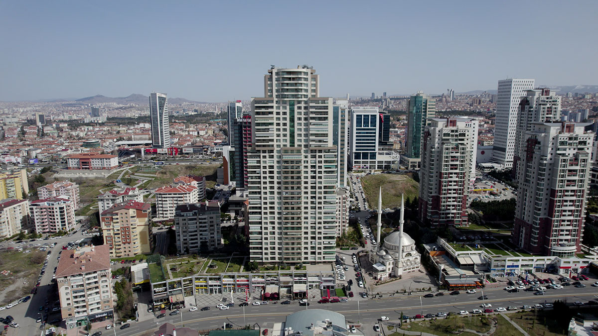 dji-000300-04-00-10still011